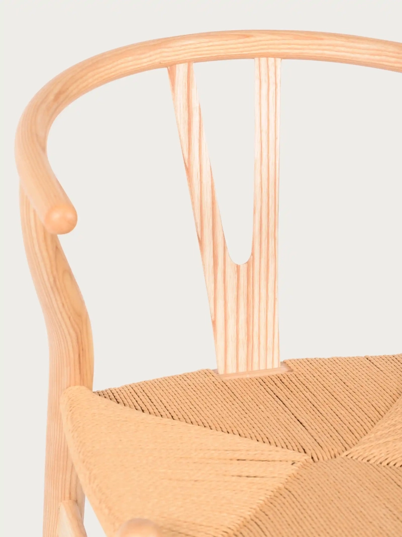 Skandinavisk stol i askträ och miljövänligt sladdmaterial Wish FurnMod - 1