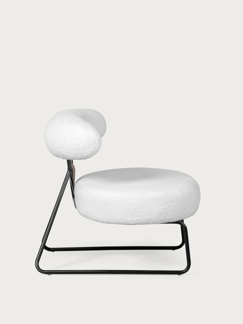 Designlænestol betrukket med bouclé og stålben - Oxford FurnMod - 1