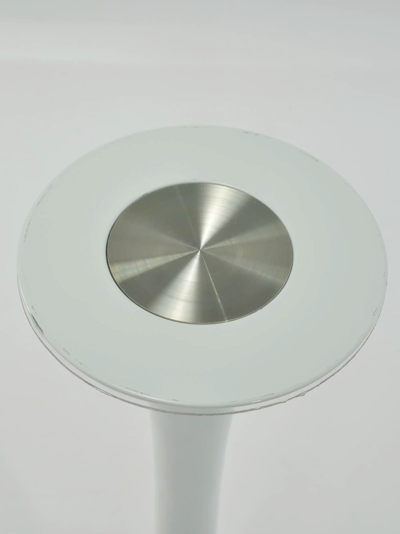 Jedálenský stôl z tvrdeného skla a hliníka - Mirror FurnMod - 1