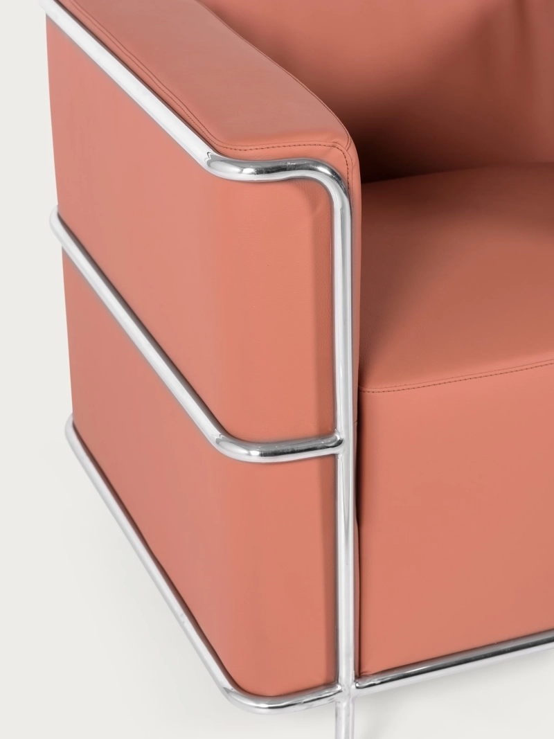 Sofá em pele sintética com estrutura em aço inoxidável cromado - Torino FurnMod - 15