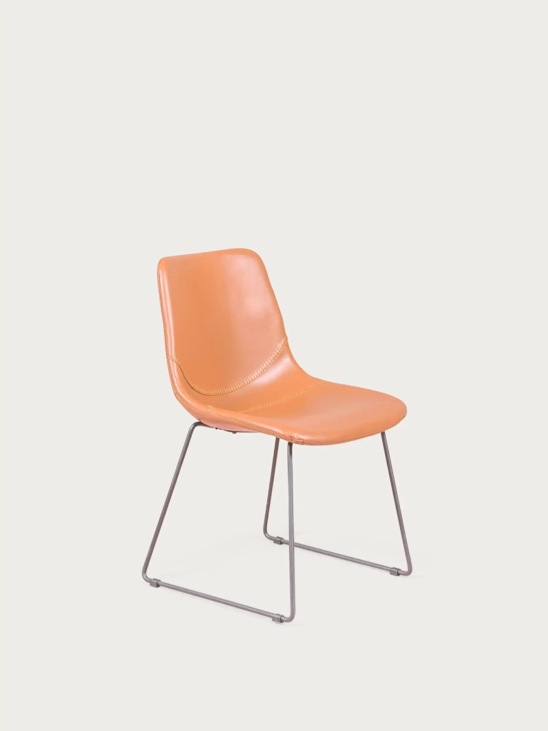 Cadeira industrial vintage estofada em pele - City FurnMod - 1