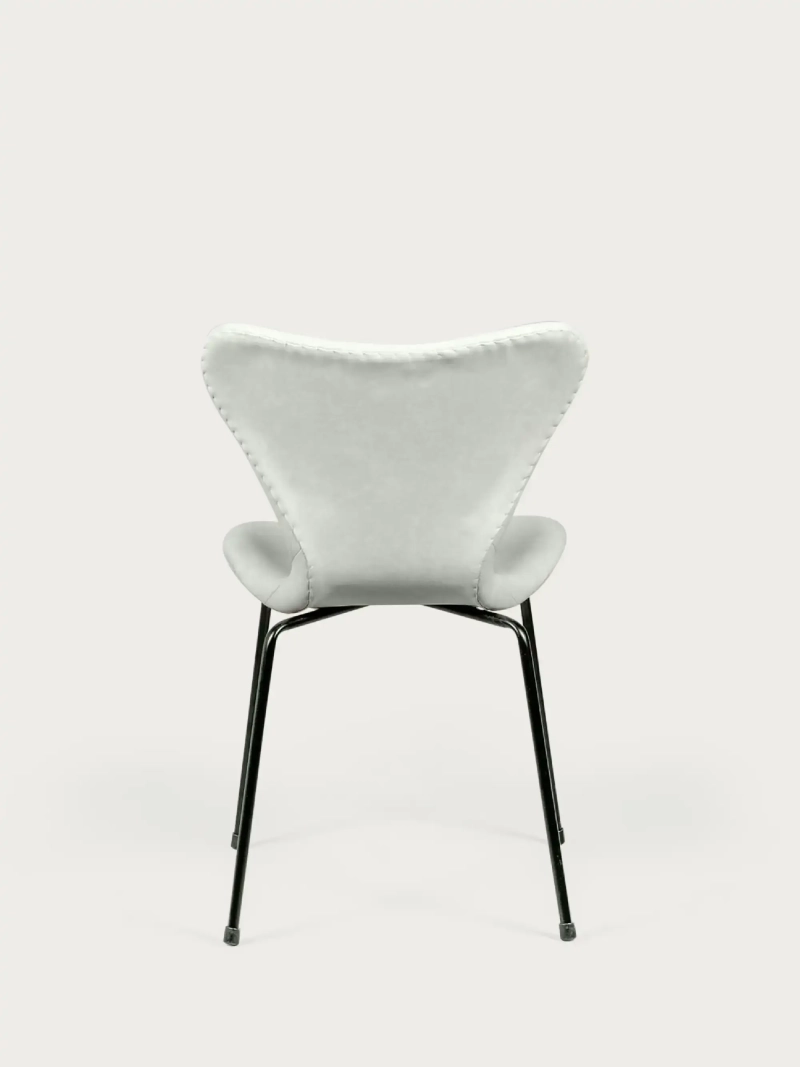 Vintage chair upholstered in worn leatherette - Seven FurnMod - 10