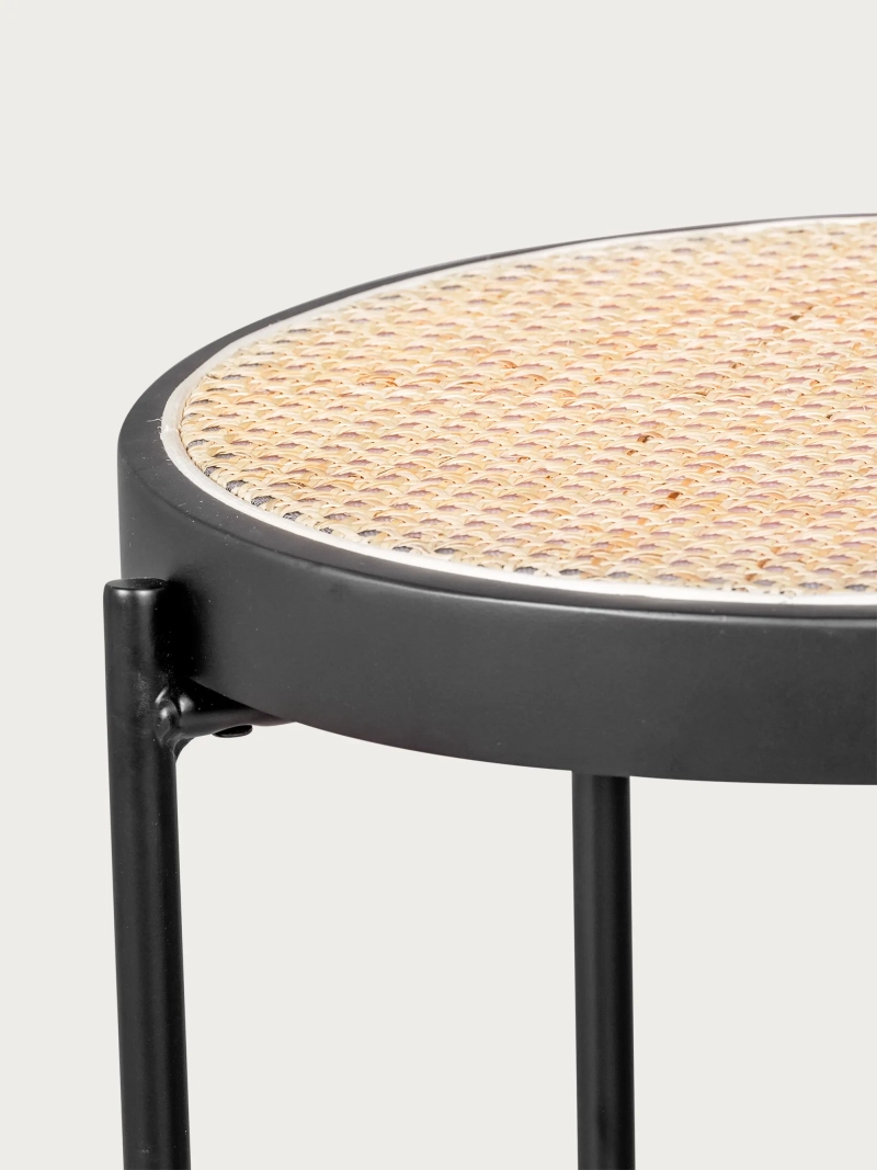 Mesa auxiliar retro con detalles en ratán natural (50cm) - North FurnMod - 1