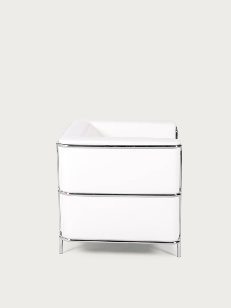 Sofá em pele sintética com estrutura em aço inoxidável cromado - Torino FurnMod - 35