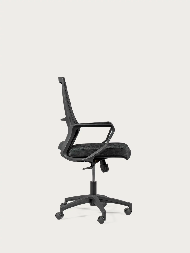 Silla de oficina ergonómica regulable en malla transpirable con acabados negros - Mesh FurnMod - 6