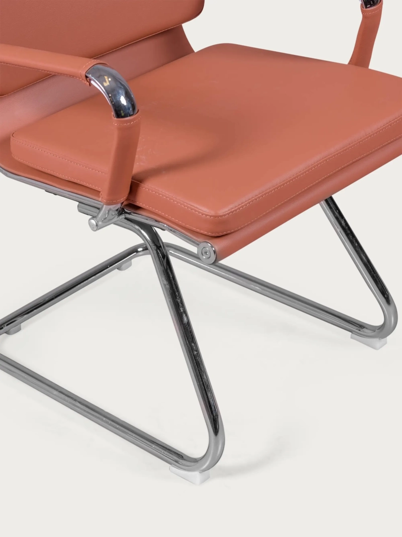 Fast kontorstol med lavt ryglæn og polstret finish - Alu S FurnMod - 25