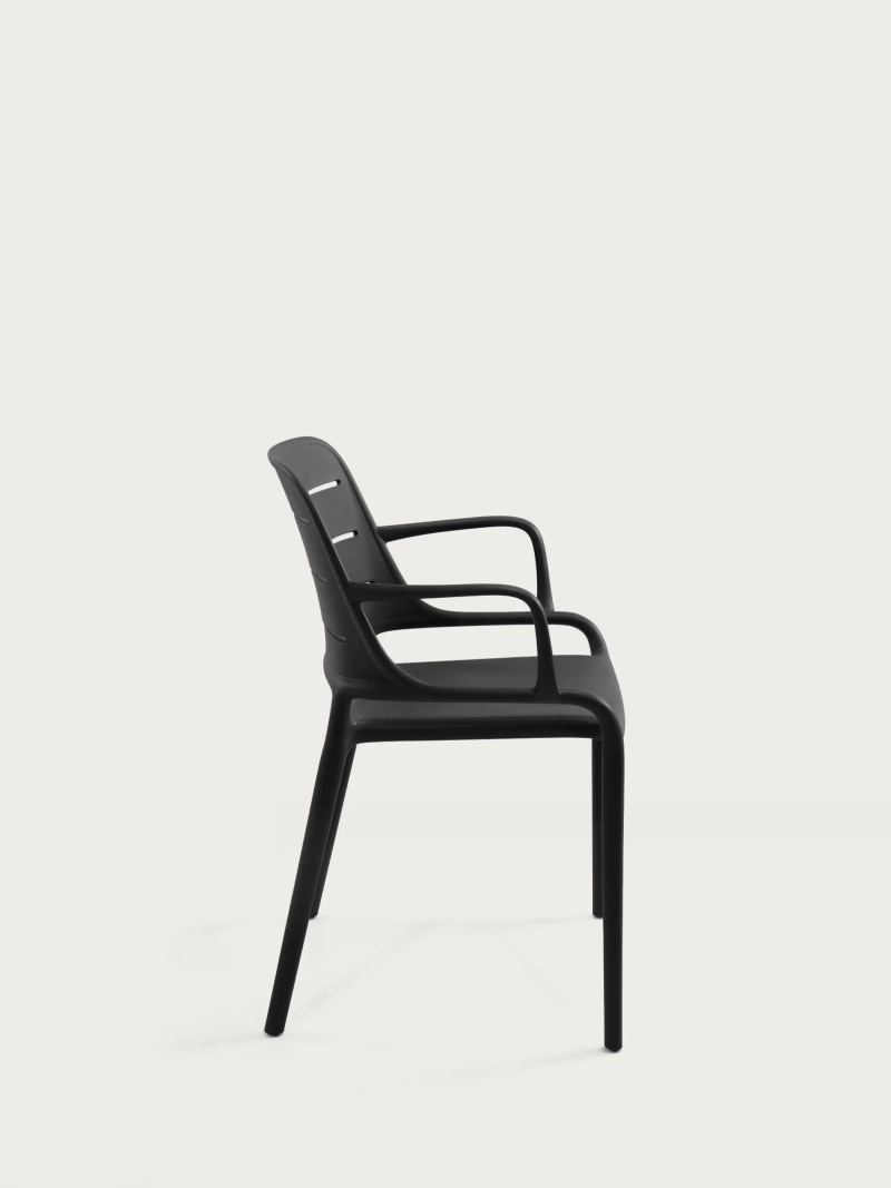 Plastic chair with armrests suitable for outdoor use - Sunset FurnMod - 1