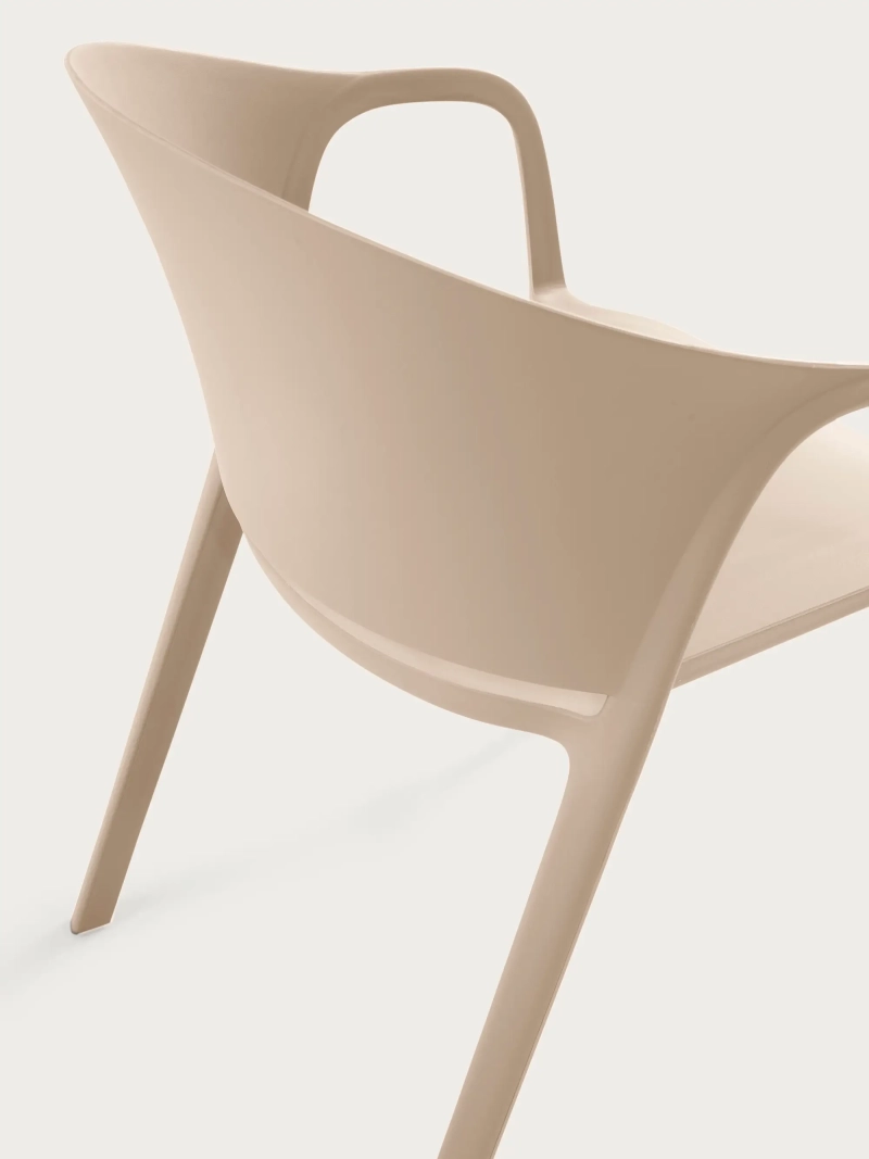 Chaise design avec accoudoirs pour usage extérieur - Alpstone FurnMod - 1