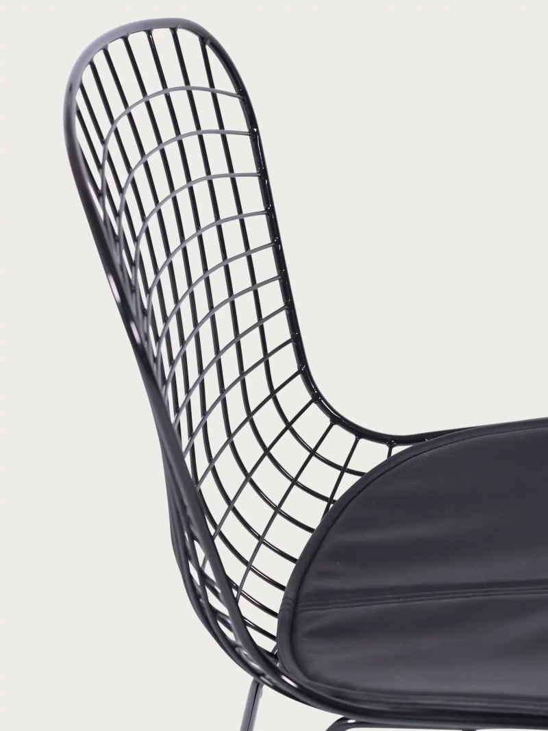 Silla de comedor de acero inoxidable negro con cojín - Berta FurnMod - 12