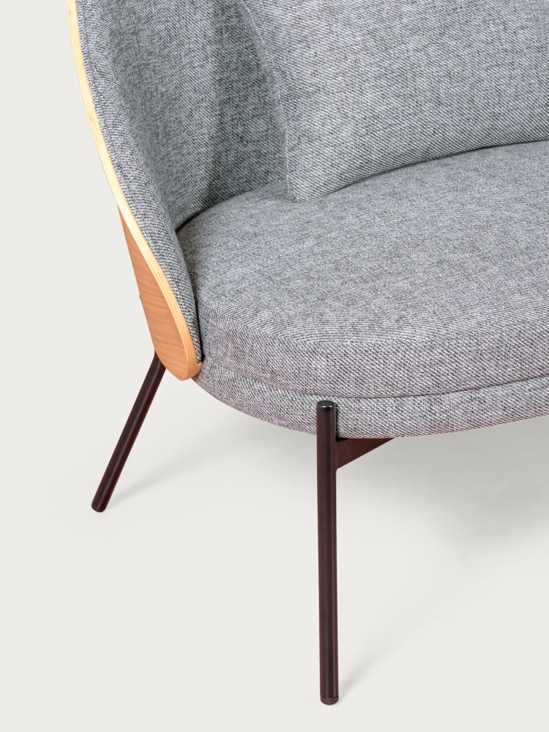 Nordic sofa z drewna orzechowego i tapicerowana bawełną - Earth FurnMod - 1