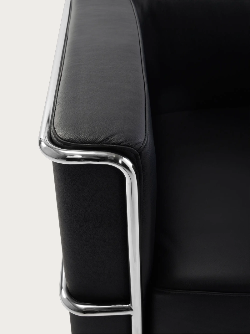Kubisk designfåtölj i italienskt läder - Torino FurnMod - 1