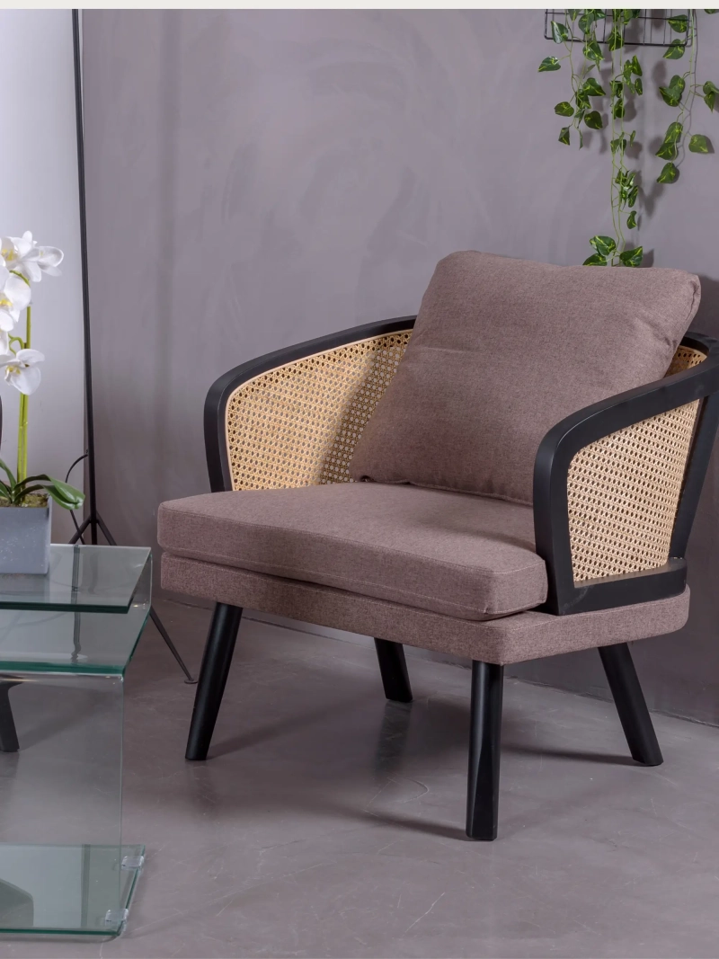 Klasszikus rattan fotel természetes rattanból, fa kerettel - - Klasszikus rattan fotel természetes rattanból, fa kerettel - - Kl