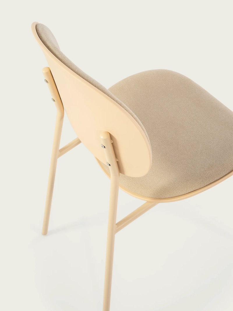 Ergonomische en stapelbare eetkamerstoel - Carlotta FurnMod - 1