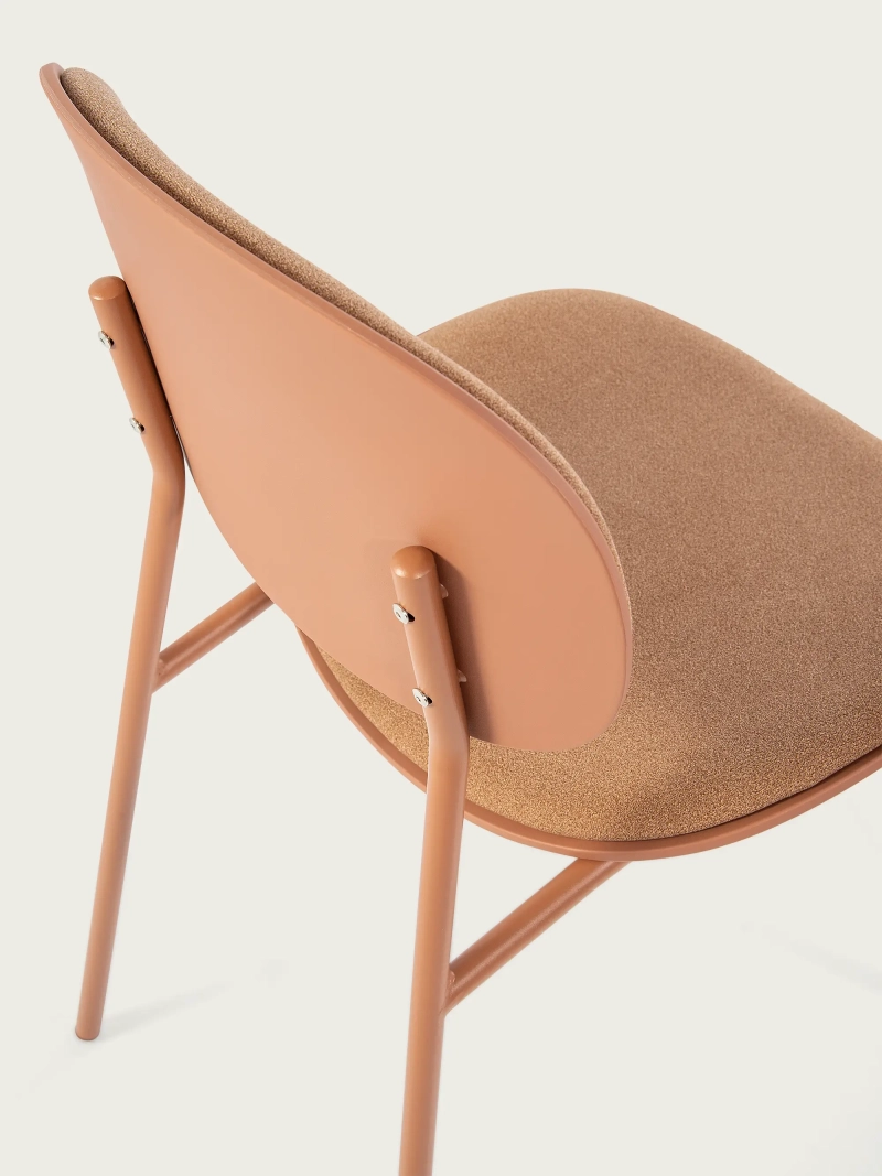 Ergonomikus és egymásba rakható étkezőszék - Carlotta FurnMod - 11