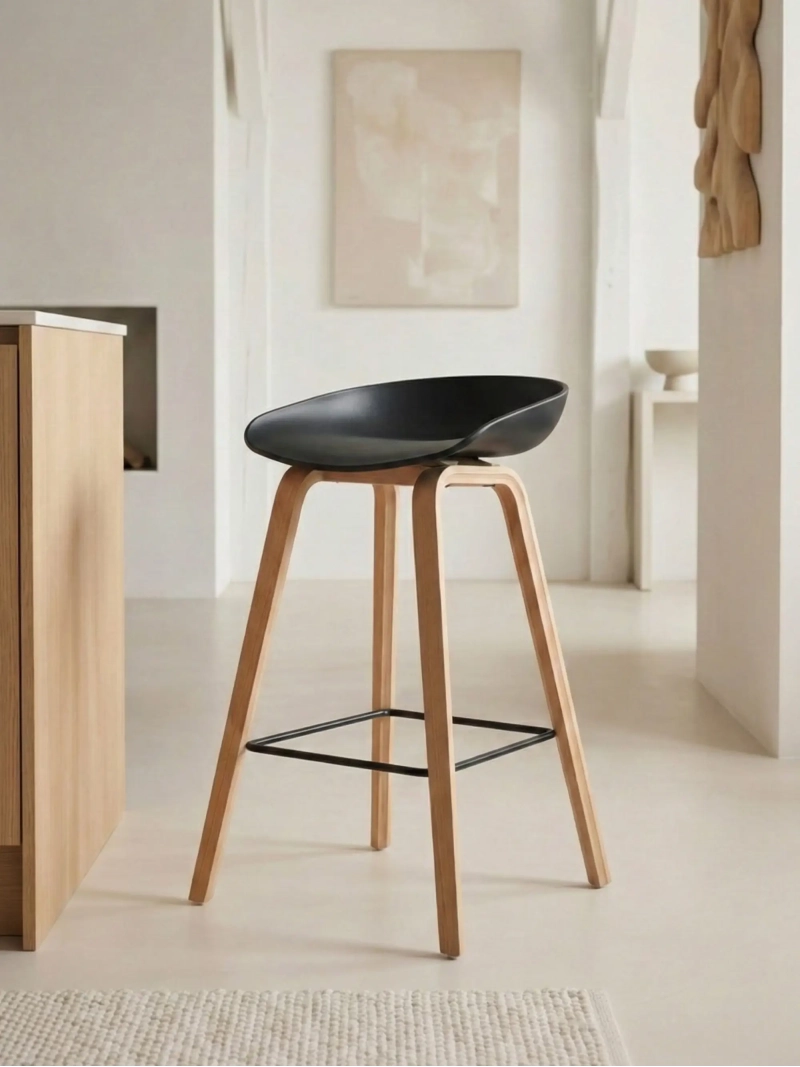 Taburete nórdico con patas de madera de haya (63cm) - Daxer FurnMod - 8