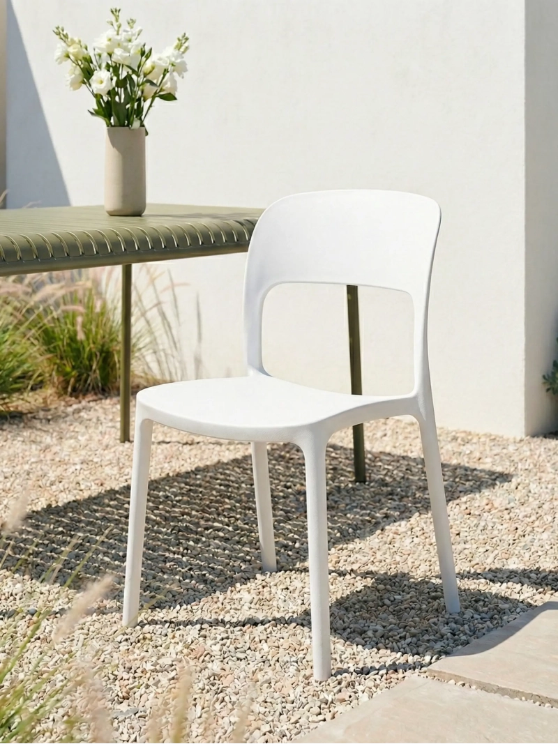 Plastic chair suitable for outdoor use - Pavilon FurnMod - 1