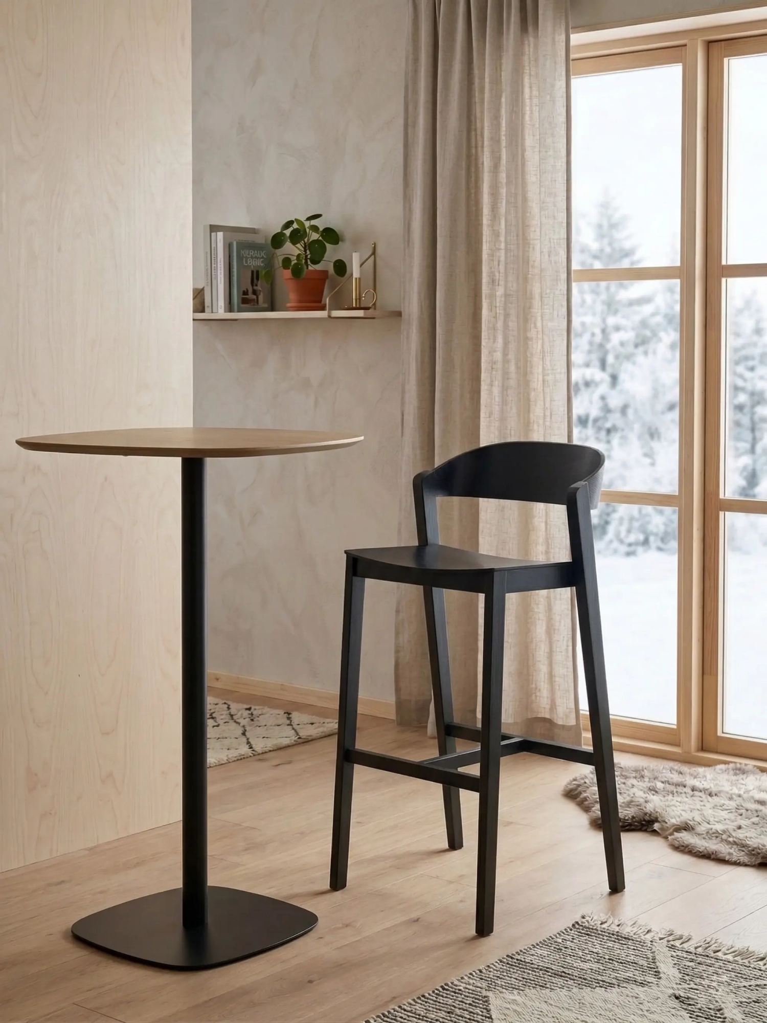 Skammel nordisk høj i eg og valnød - Soho FurnMod - 12
