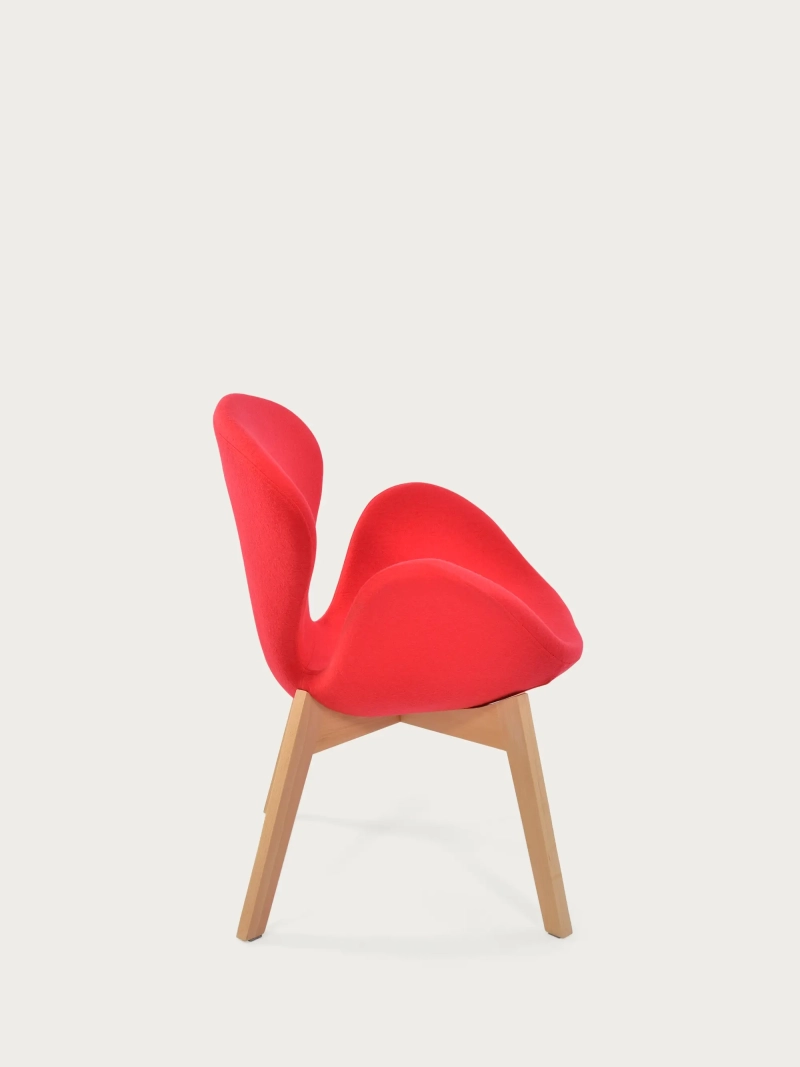 Nordic designfåtölj med underrede i askträ - Swart FurnMod - 1