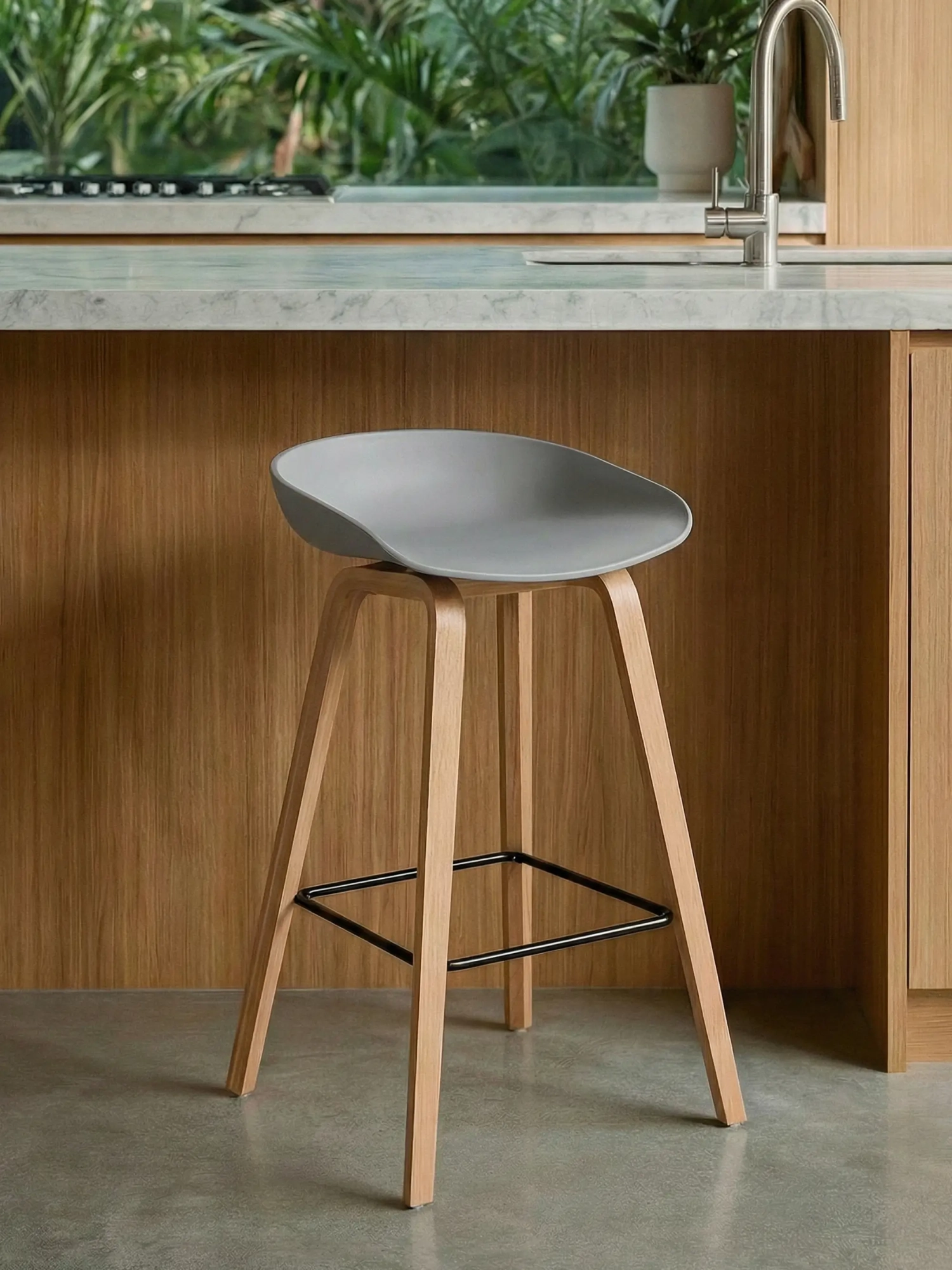 Daxer 75 cm Nordic Bar Stool | Style and Solid Wood | FurnMod