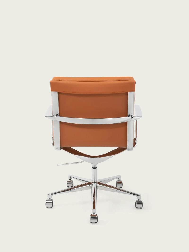 Krzesło do biurka Task Premium - włoska skóra i ergonomiczna konstrukcja