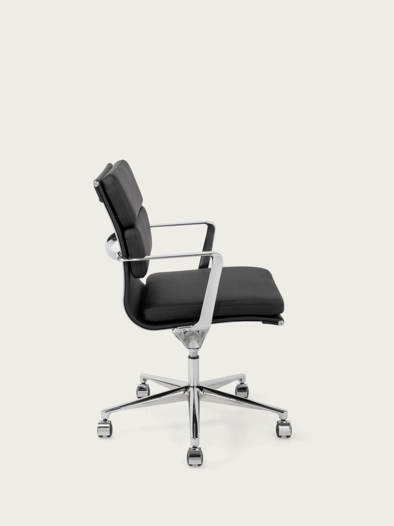 Feladat prémium asztali szék - olasz bőr és ergonomikus design