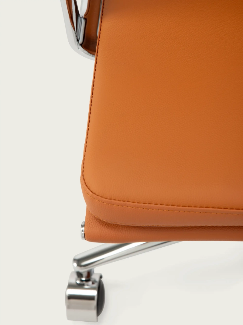 Silla de escritorio Task respaldo alto | Piel italiana y diseño ergonómico