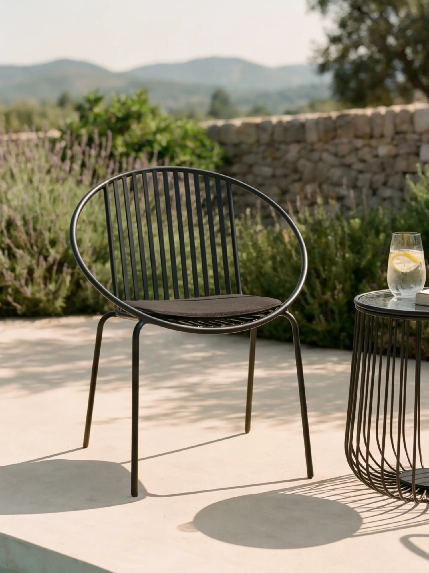Bali teollinen metallituoli ulko- ja sisäkäyttöön | Bali industrial metal chair FurnMod