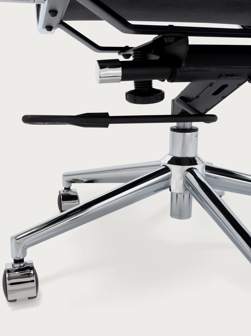 Silla de oficina Studio con respaldo alto, ideal para estudios y oficinas en casa