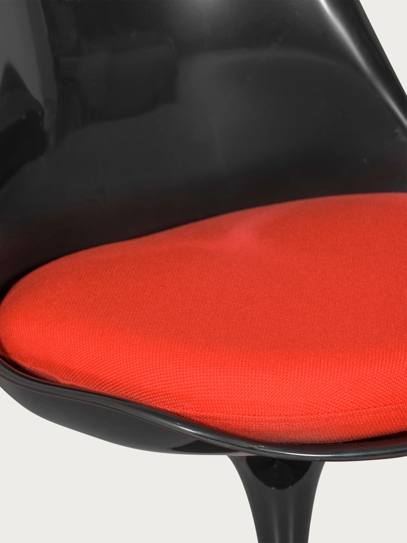 Designer Swivel Chair with Central Base - Lotus FurnMod - 2