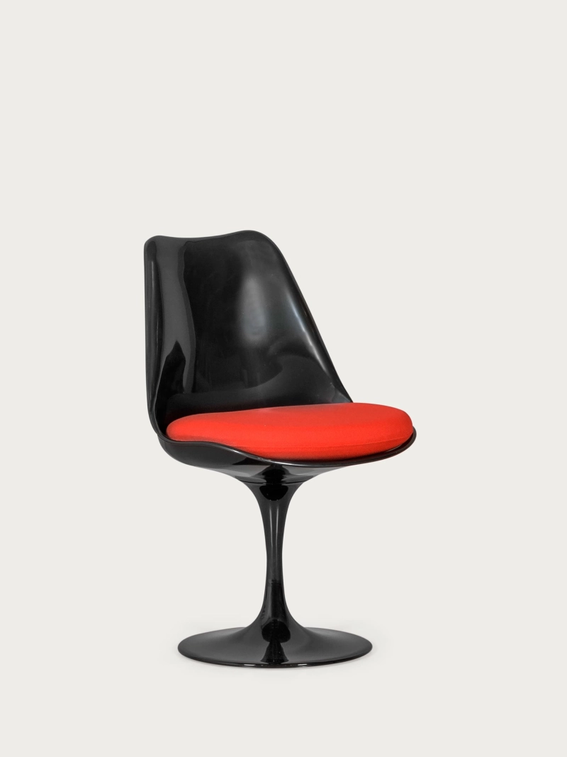 Designer Swivel Chair with Central Base - Lotus FurnMod - 1