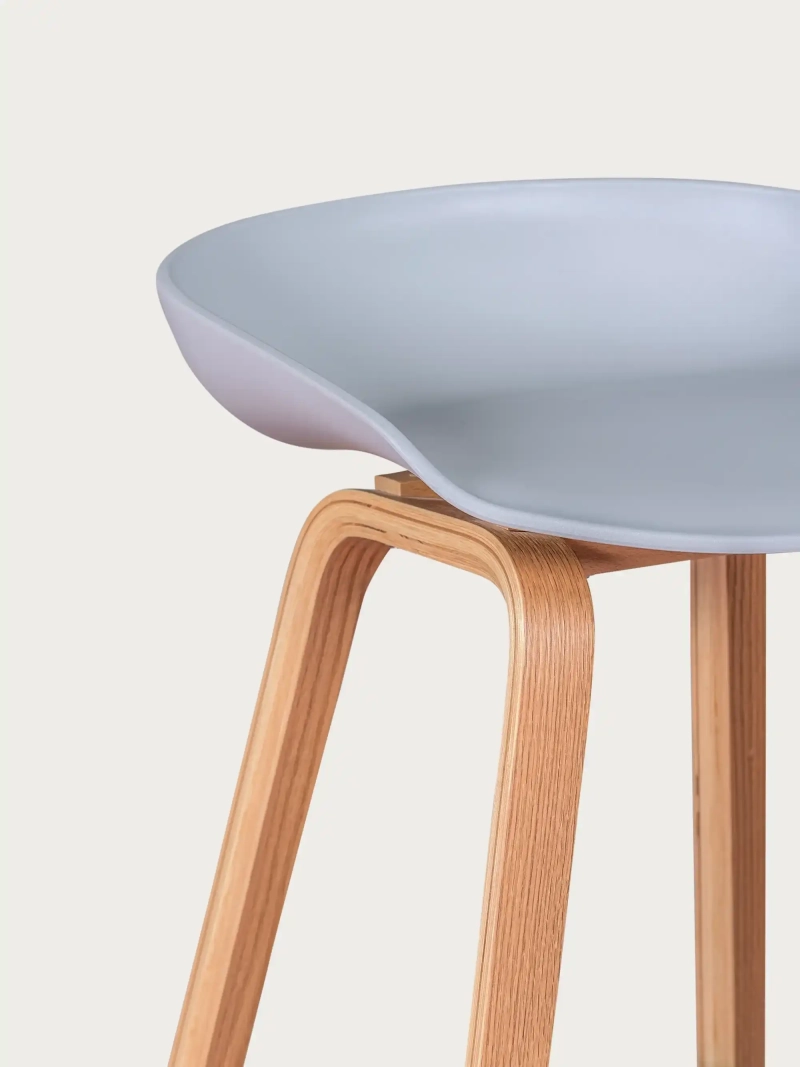 Taburete nórdico con patas de madera de 75 cm - Daxer FurnMod - 18