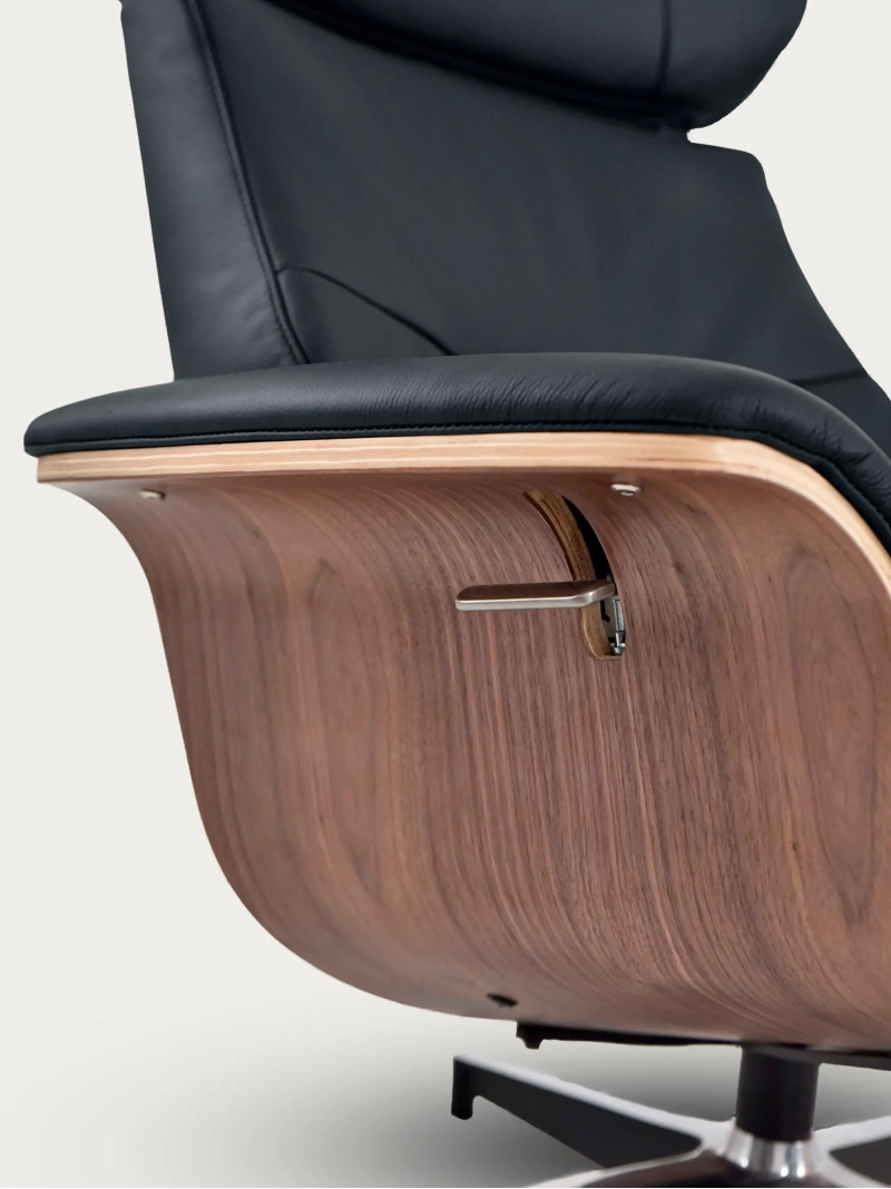 Relaxsessel aus Leder mit passendem Fußhocker – Cleveland Furnmod, ex Nest Dream- 4