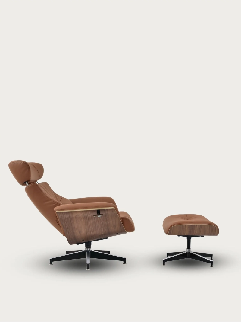 Fällbar loungestol i läder med matchande fotpall – Cleveland Furnmod, ex Nest Dream- 11